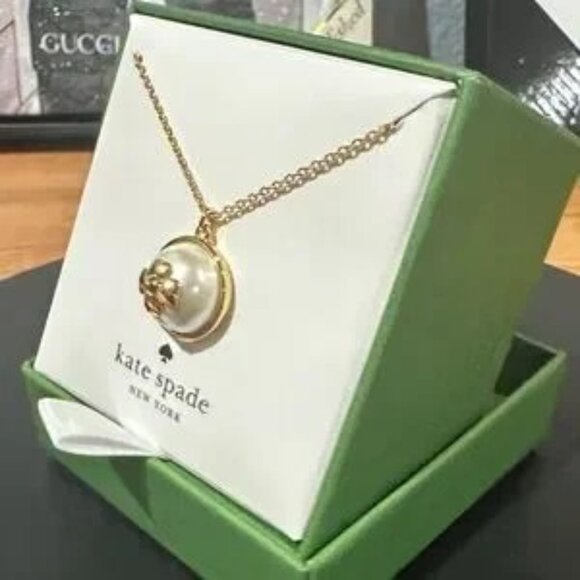 Kate Spade “Pearls on Pearl” Gold Pearl Pendant Necklace - Picture 3 of 4